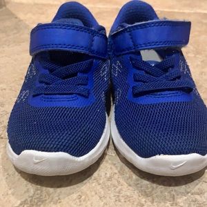 Nike Toddler sneakers (Nike Flex) size 6C
